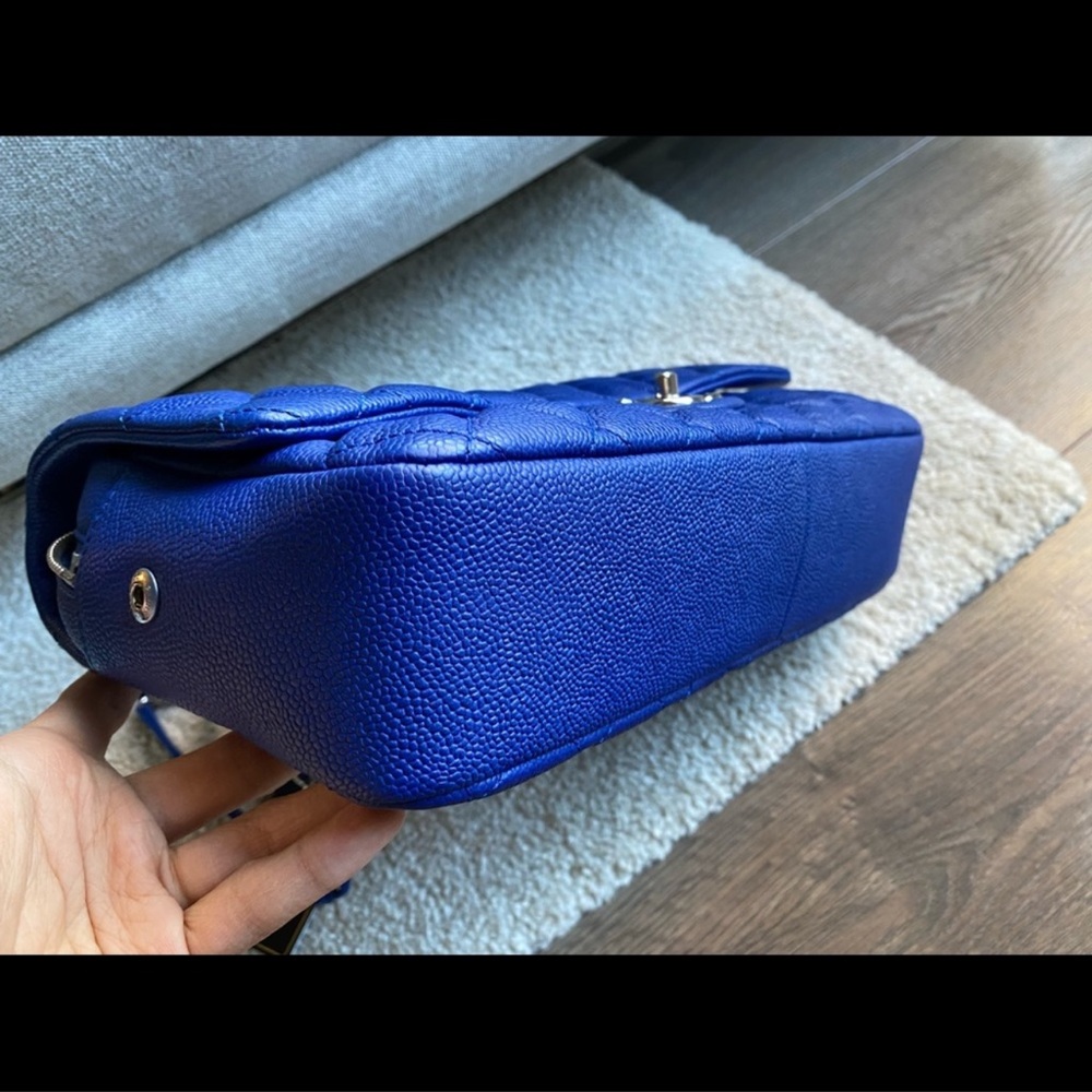 Chanel large single flap - Picture 10 of 13